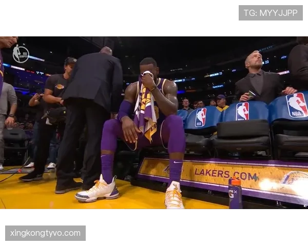 格兰特·威廉姆斯通过挡拆创造机会提升三分命中率显著超过队友